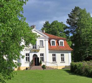 Księżycowy Dworek
