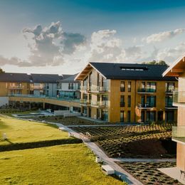 Lake Hill Resort & Spa