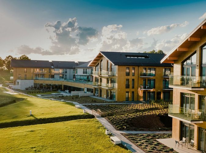 Lake Hill Resort & SPA