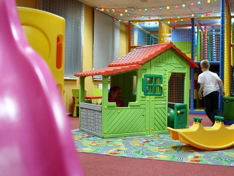 teren hotelu, kids club