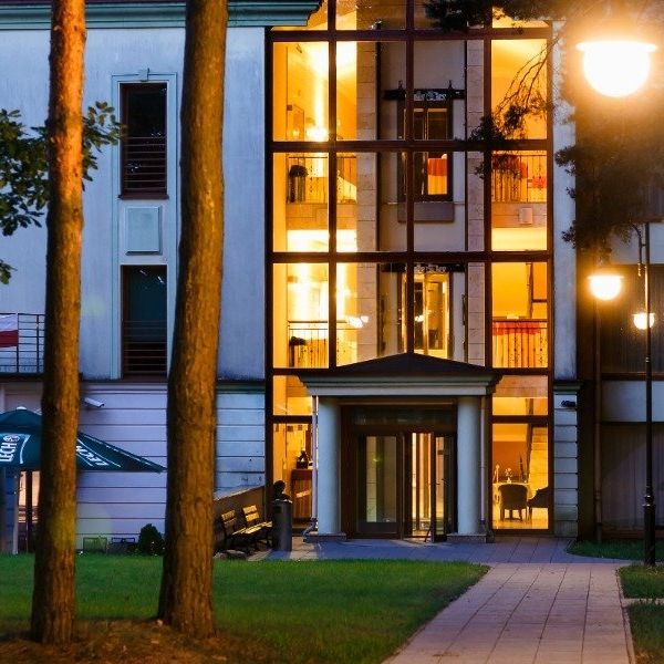 Magellan SPA & Business