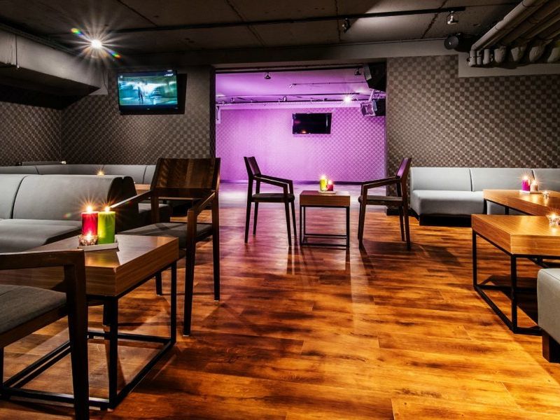 budynek główny, restauracja, drink bar