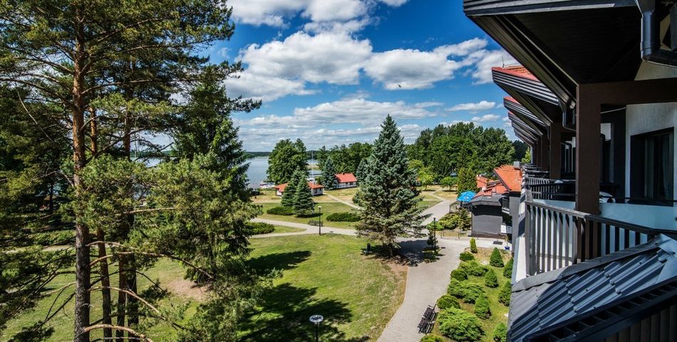 obiekt, budynek główny, teren hotelu