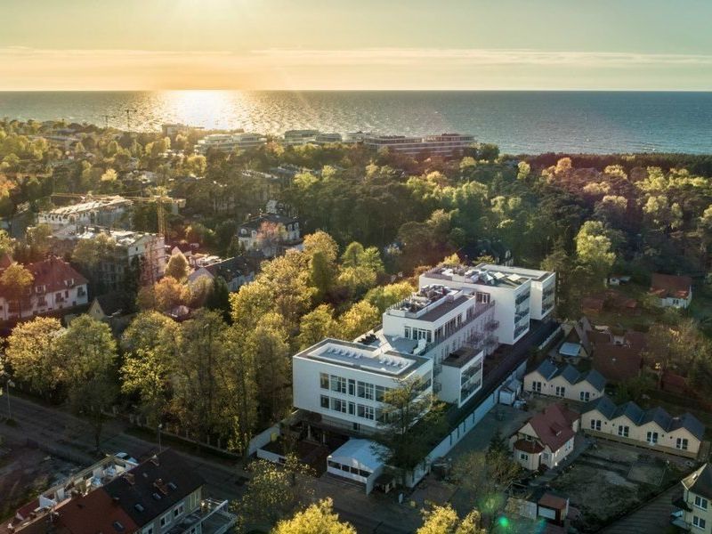 obiekt, budynek główny, teren hotelu
