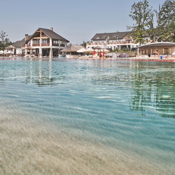 Molo Resort
