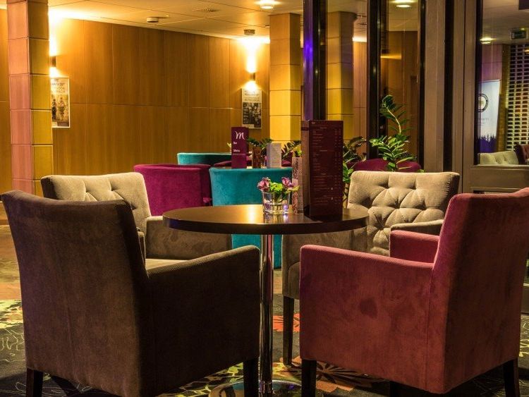 budynek główny, recepcja / lobby, teren hotelu, restauracja, lobby bar, drink bar