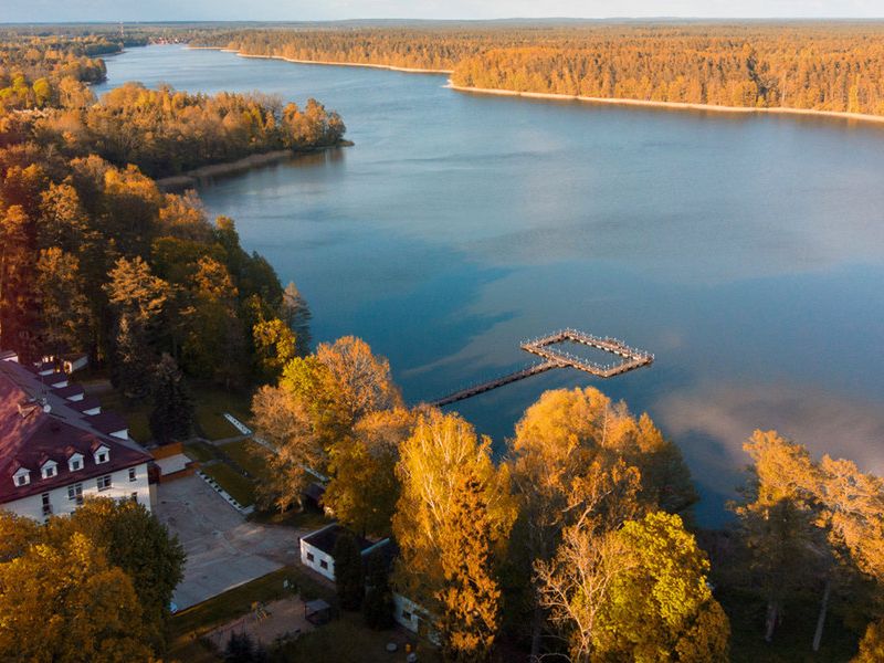 obiekt, budynek główny, teren hotelu
