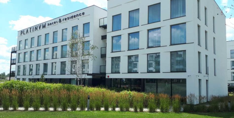 obiekt, budynek główny, teren hotelu