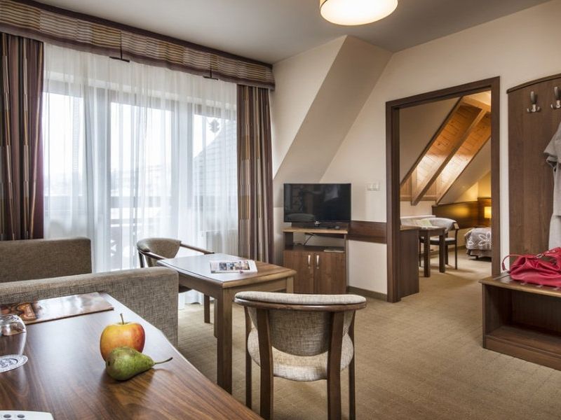 budynek główny, pokój, apartament