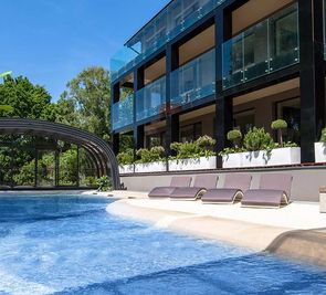 Port 21 Pura Pool & Design
