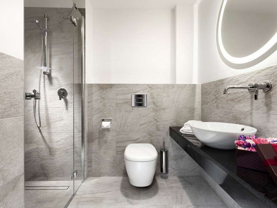 teren hotelu, łazienka