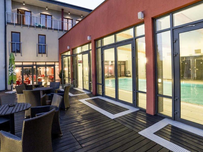 teren hotelu, kawiarnia