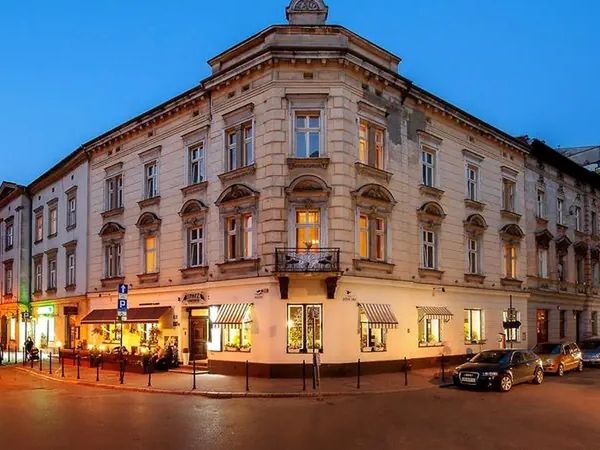 Station Aparthotel