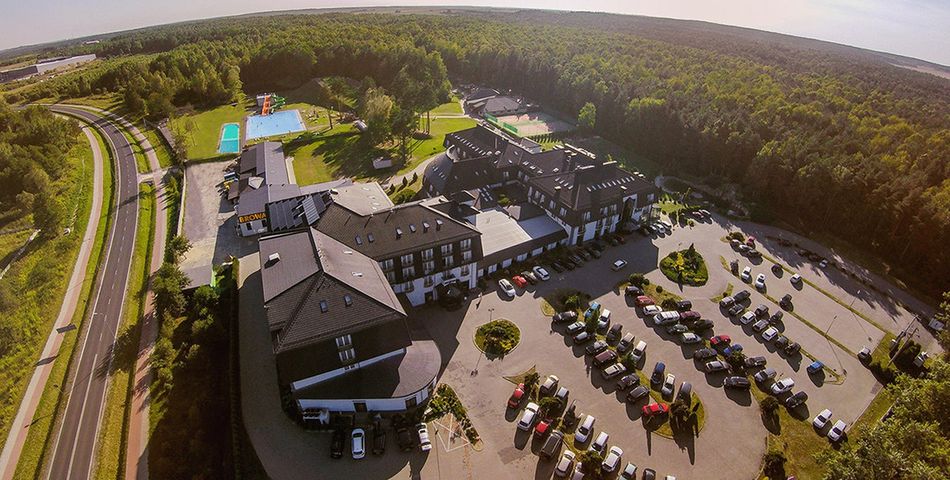 obiekt, budynek główny, teren hotelu