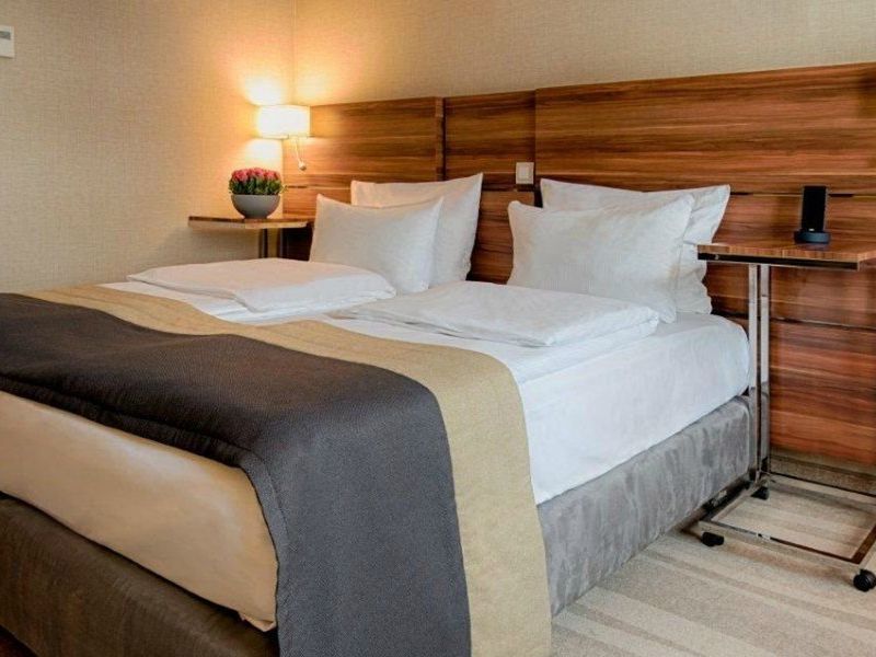 budynek główny, teren hotelu, pokój