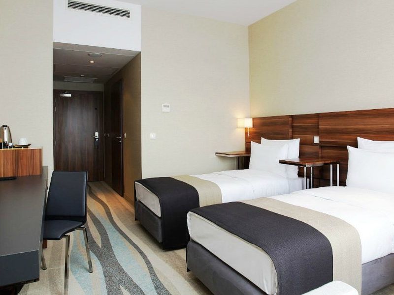 budynek główny, teren hotelu, pokój, rodzinny