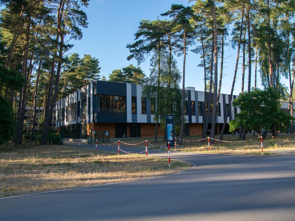 obiekt, teren hotelu