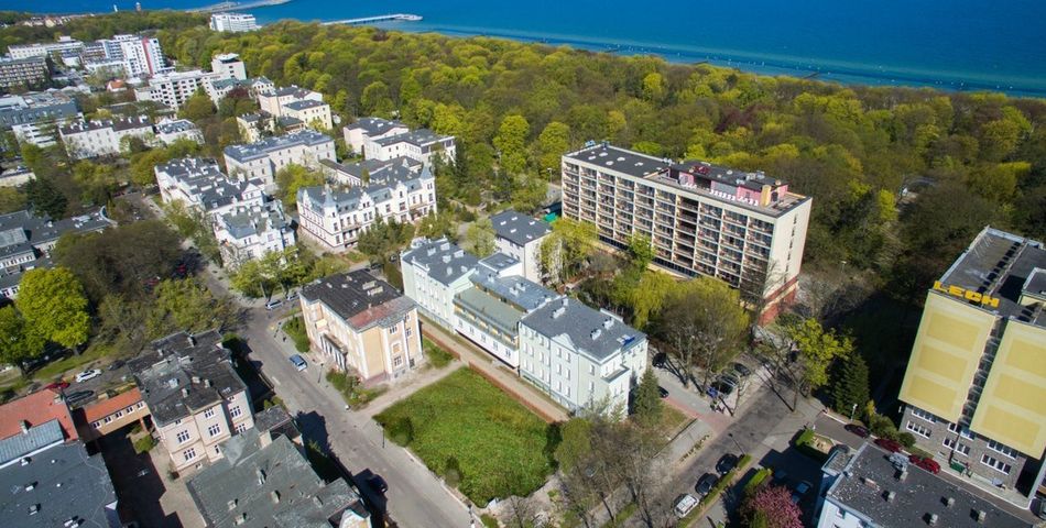 obiekt, teren hotelu