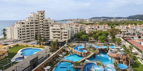 obiekt, teren hotelu, basen