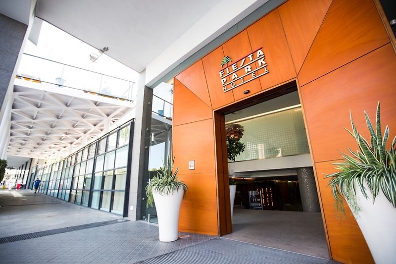 obiekt, teren hotelu