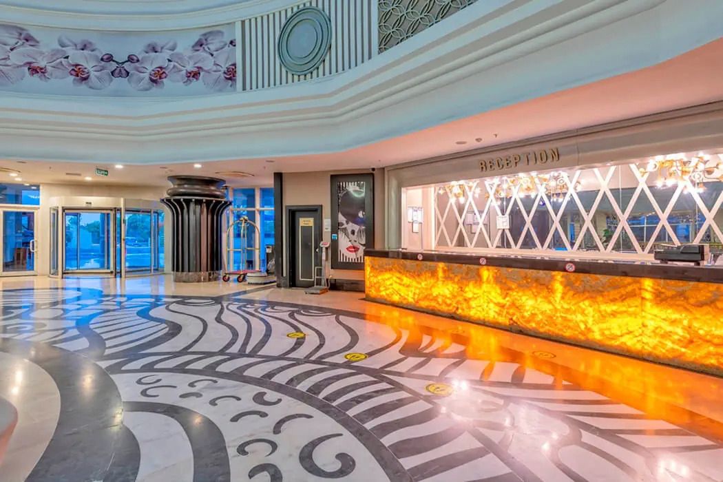 Port River & Spa - recepcja / lobby