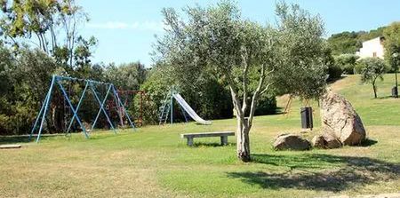 teren hotelu, plac zabaw