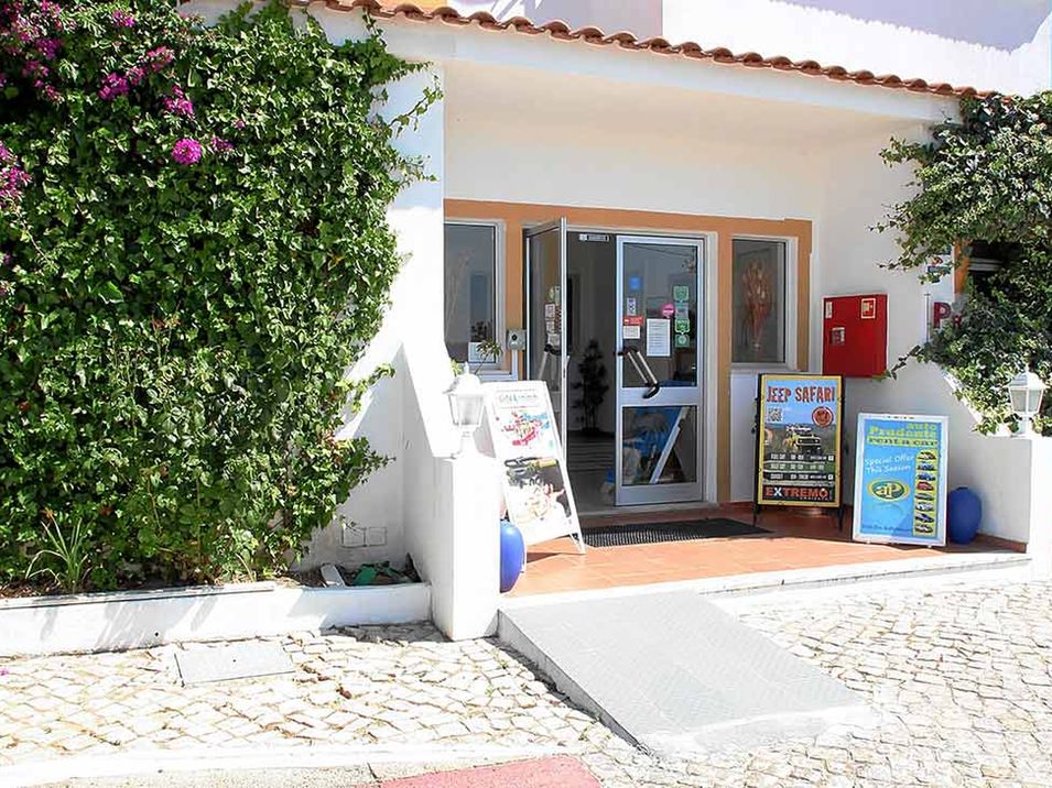 obiekt, teren hotelu