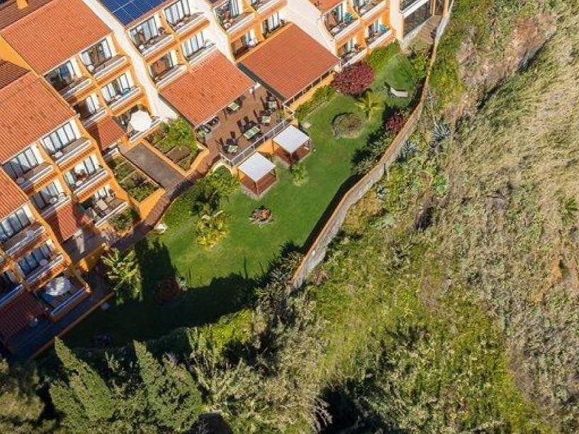 obiekt, teren hotelu