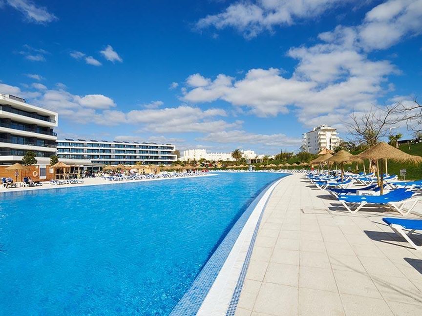 obiekt, teren hotelu, basen