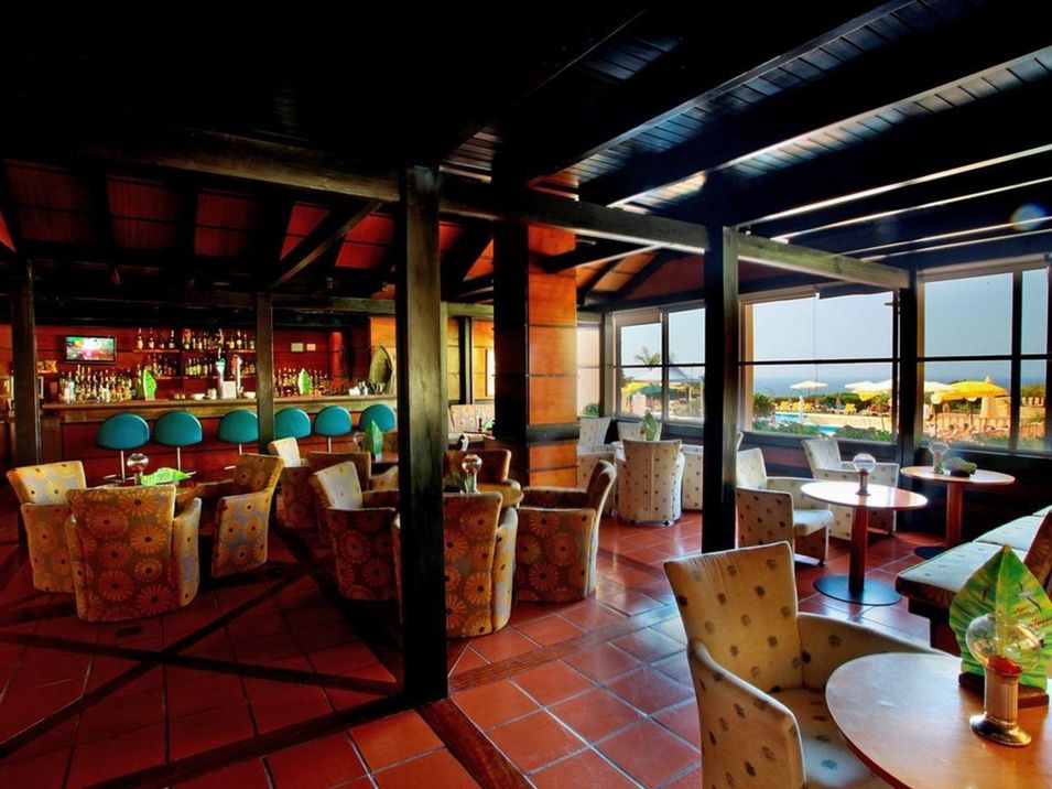 drink bar, pub