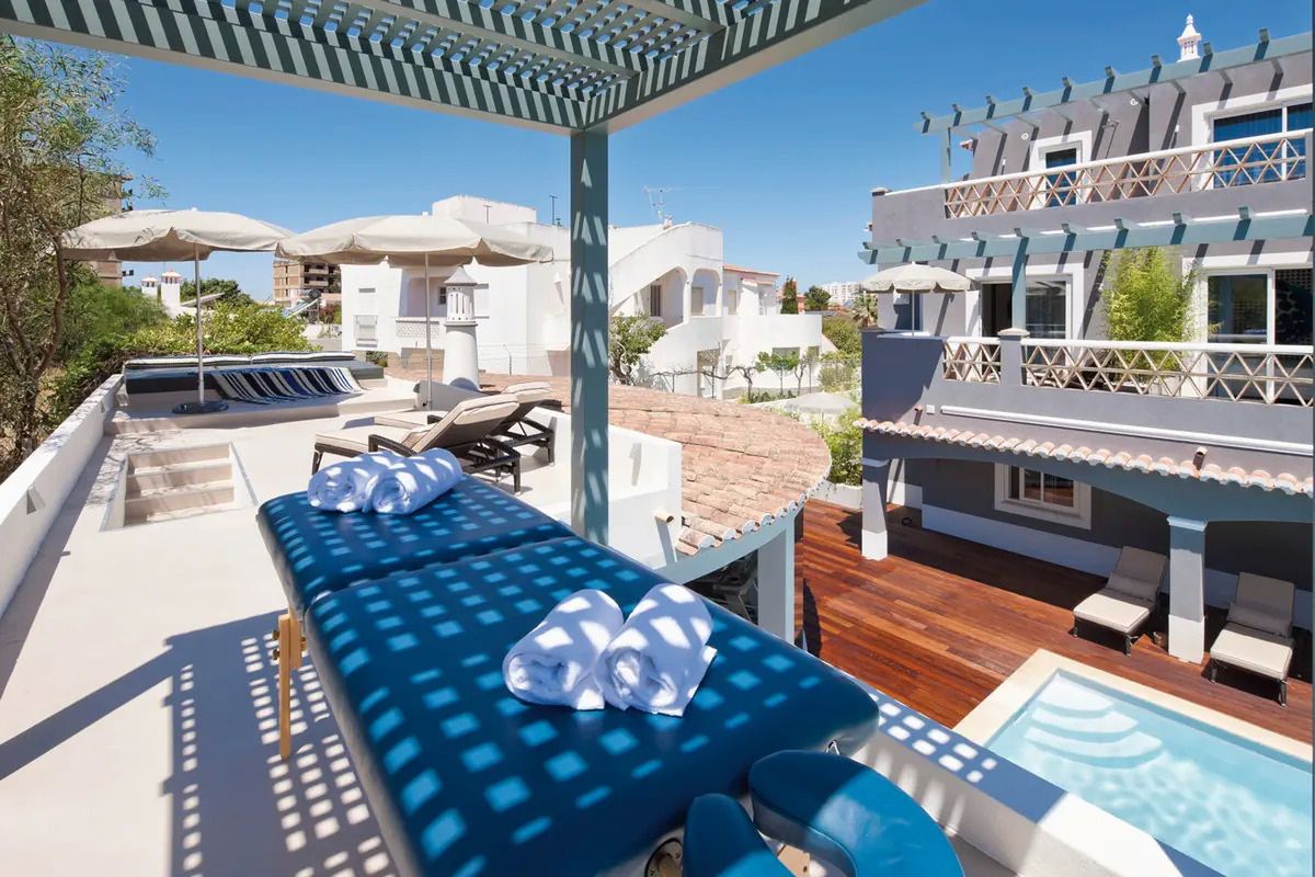 Costa D'Oiro Ambiance Village - teren hotelu