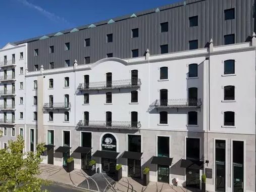 DoubleTree by Hilton - Fontana Park