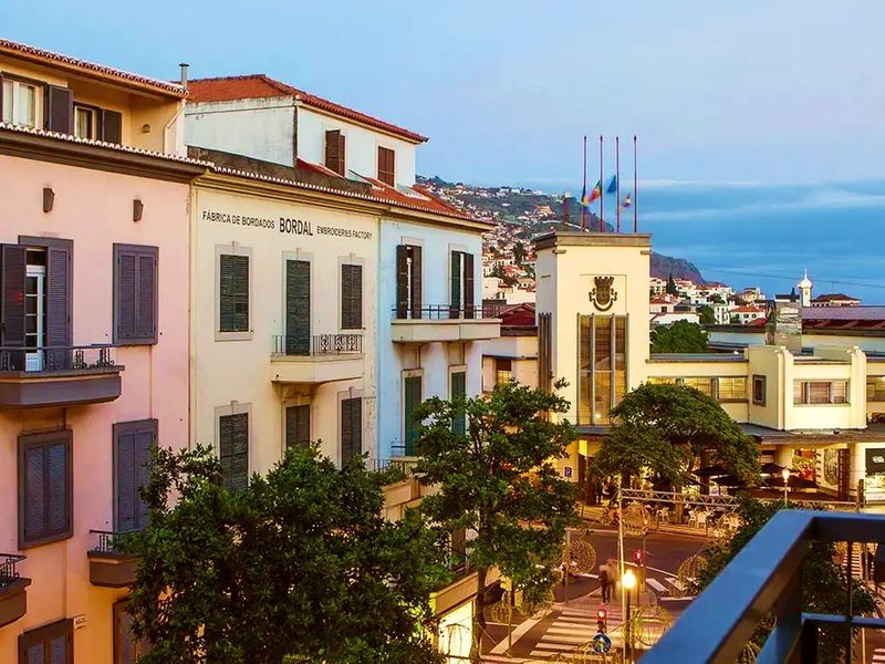 Marketplace Apartments