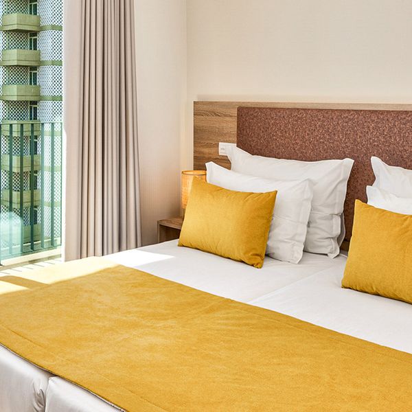 Monumental Plaza by Petit Hotels