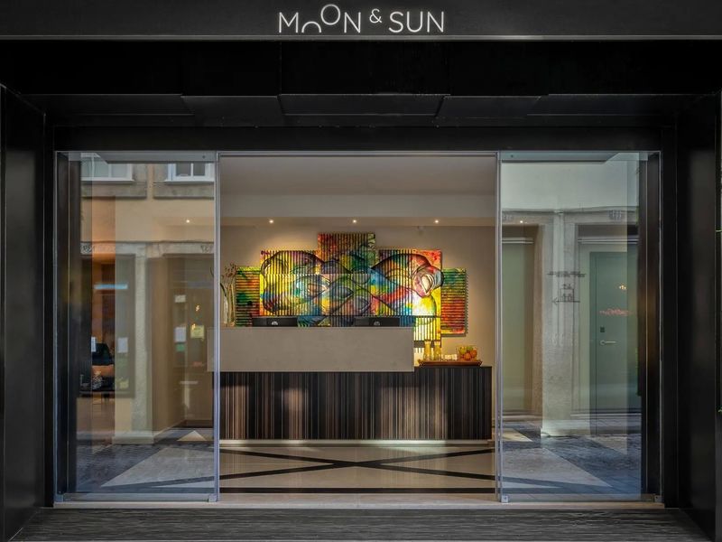 Moon &amp; Sun Porto