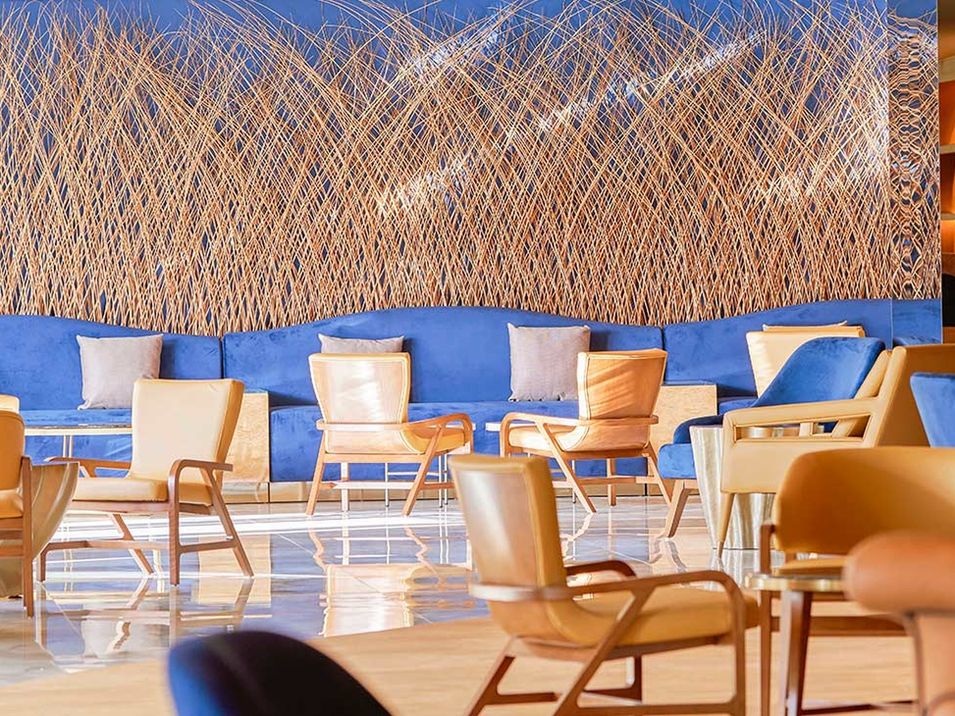 lobby bar