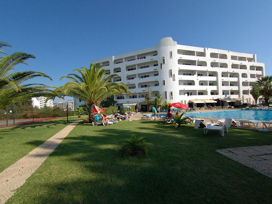 obiekt, teren hotelu, basen