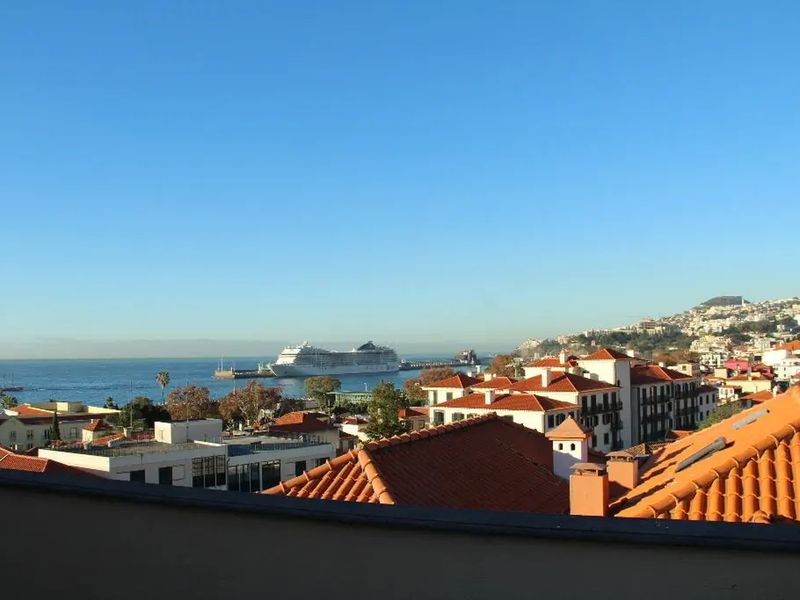 Travellers Pearl by Storytellers