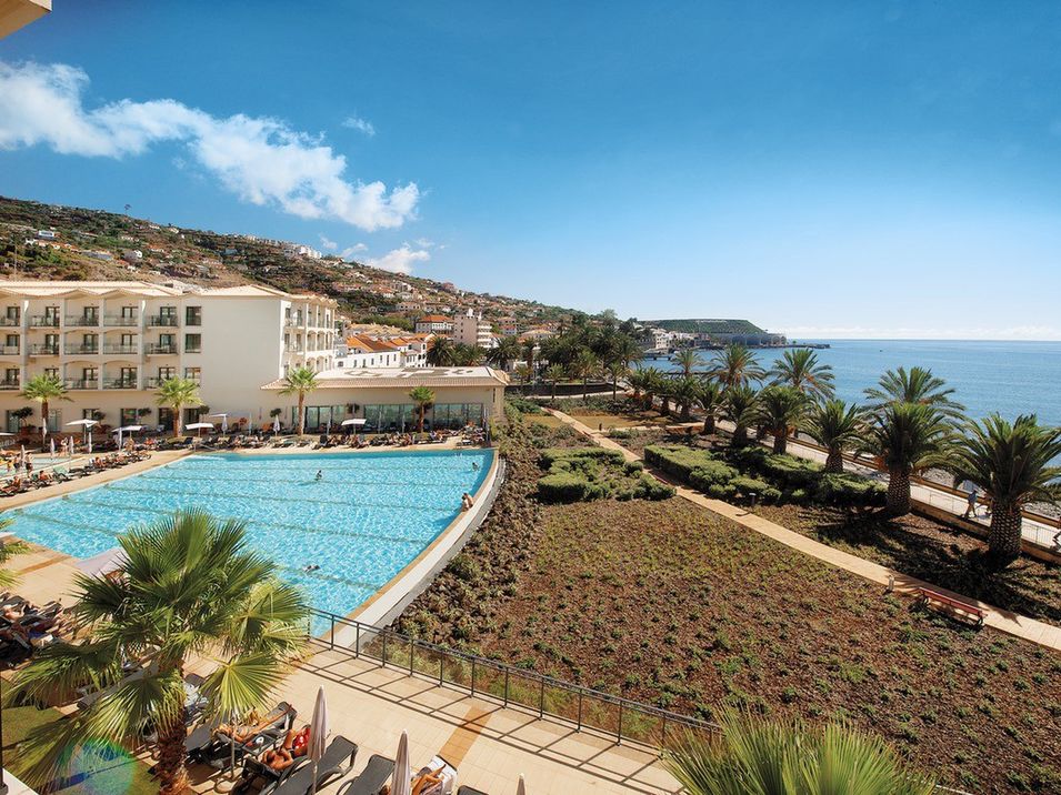 obiekt, teren hotelu, basen