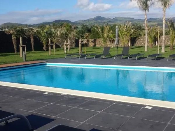 Whales Bay 4*