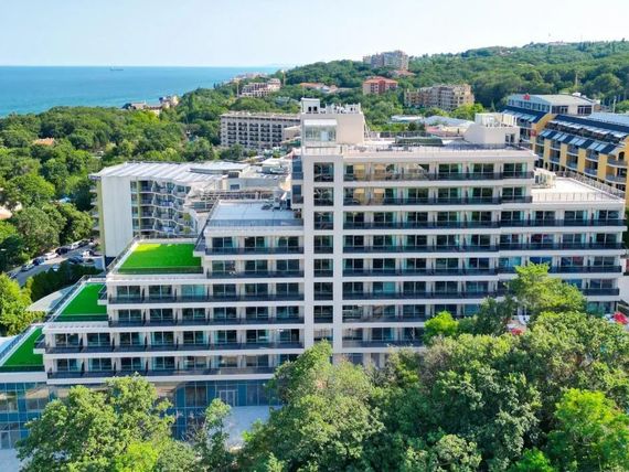 obiekt, teren hotelu