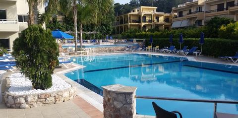 obiekt, teren hotelu, basen