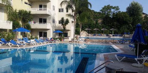 obiekt, teren hotelu, basen