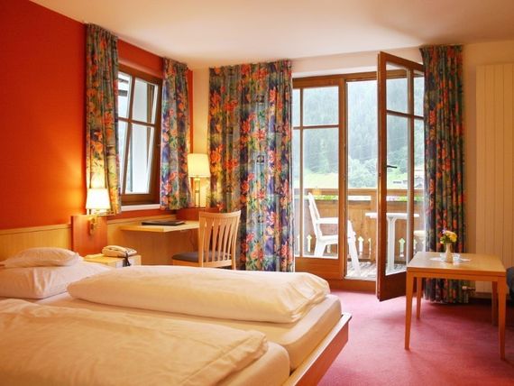 Posthotel Rossle 4*