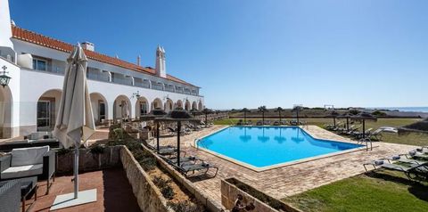 obiekt, teren hotelu, basen