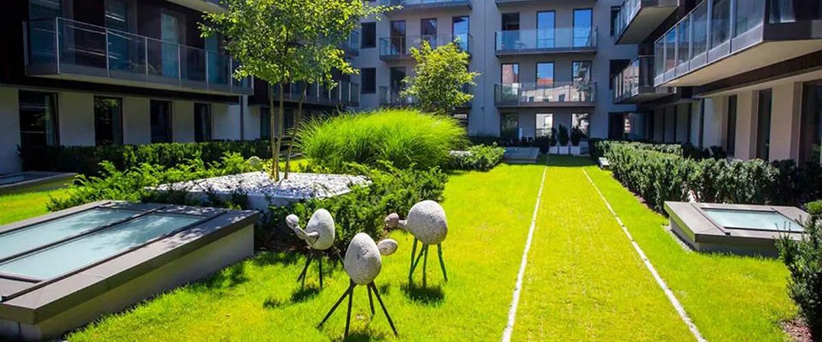 obiekt, teren hotelu