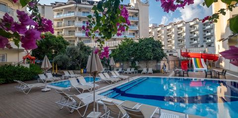 teren hotelu, zjeżdżalnia, basen