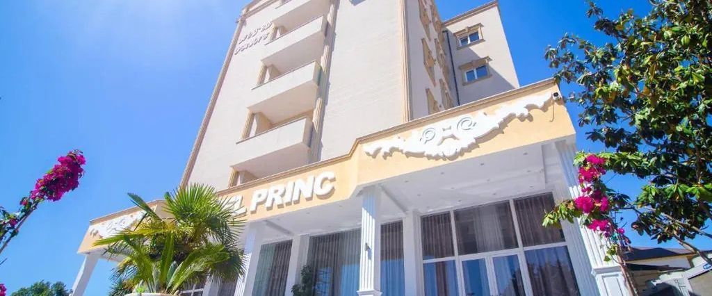 obiekt, budynek główny