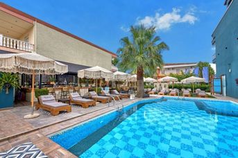 Principal New Leisure (Paralia)