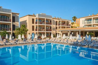 Protur Floriana Resort